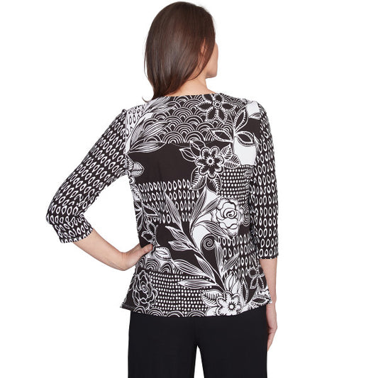 Natural Instinct Monotone Patch Knit Shirt