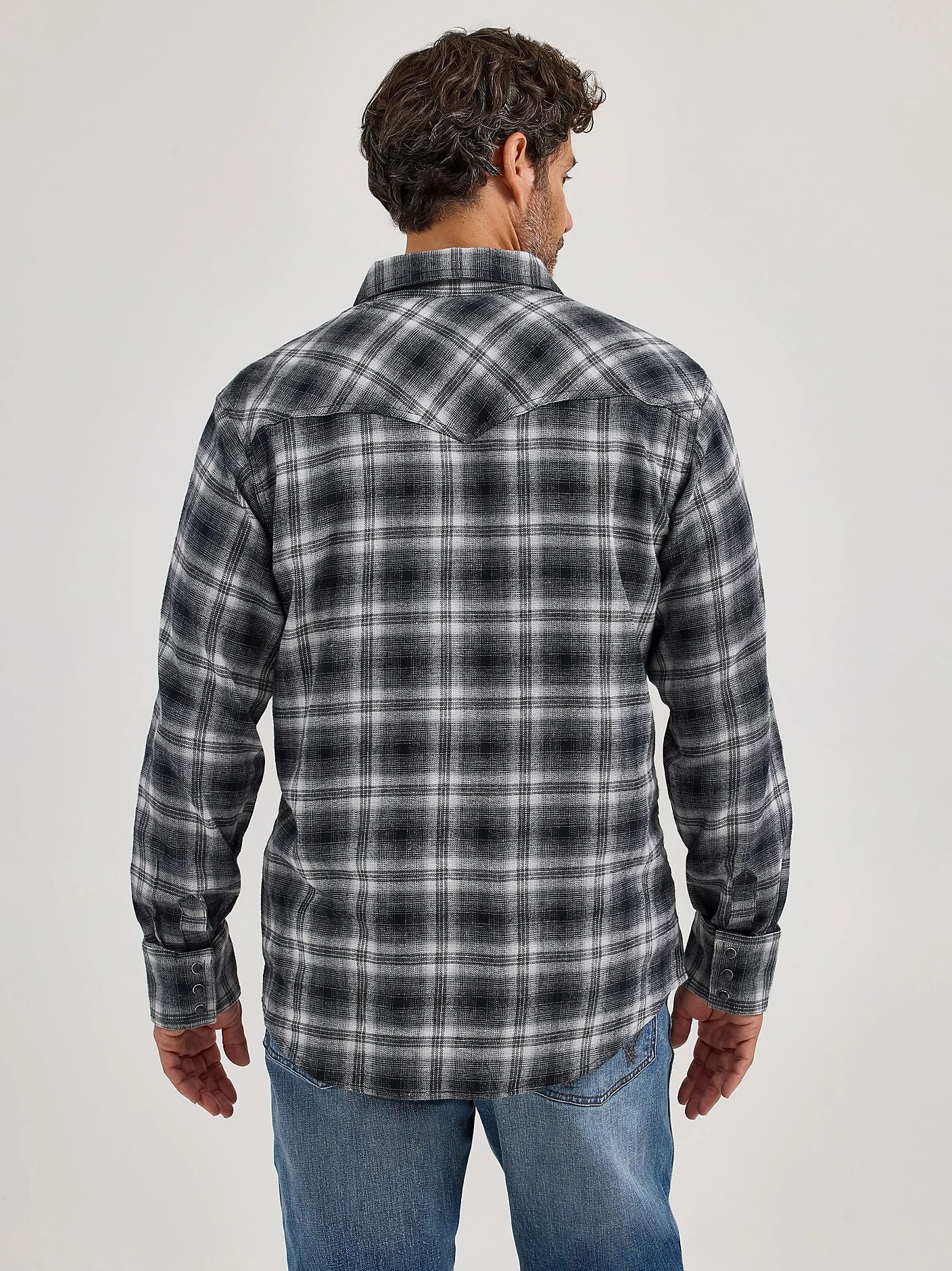 Wrangler Retro Flannel Long Sleeve Snap Shirt Modern Fit