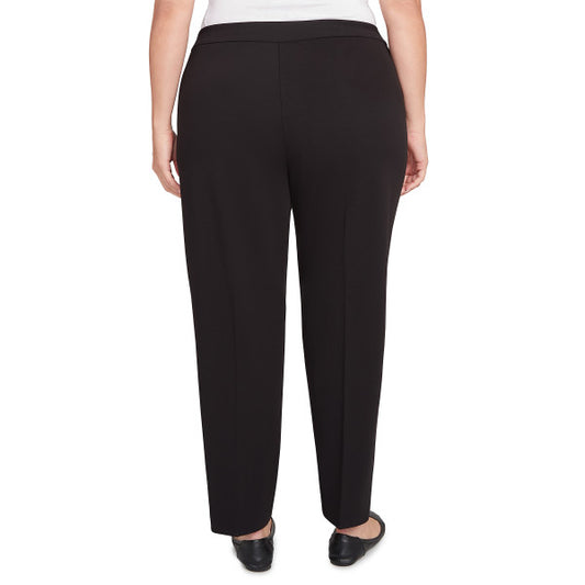 Jet Setter Knit Scuba Crepe Proportioned Short Pant Plus