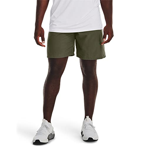 UA Woven Graphic Short
