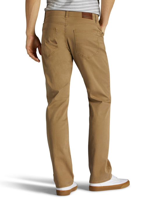 Men's Extreme Motion Straight Fit Tapered Leg Jeans - Cougar