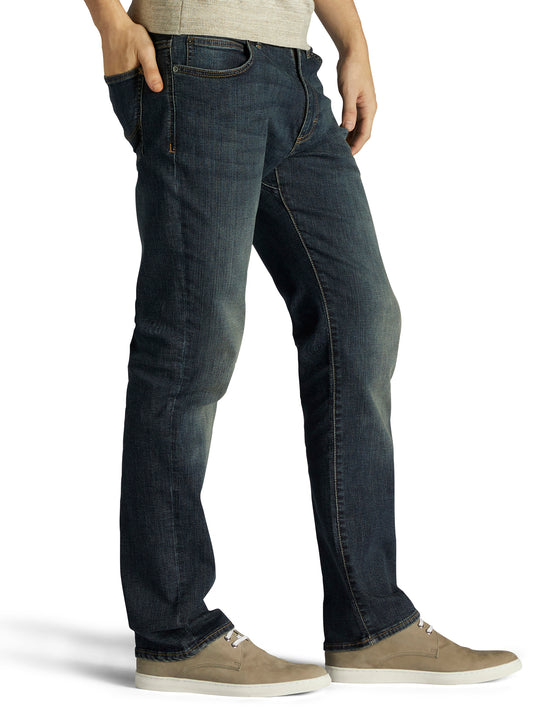 Men's Extreme Motion Straight Fit Tapered Leg Jeans - Maverick
