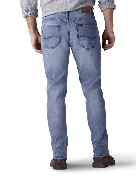 Men's Extreme Motion Straight Fit Tapered Leg Jeans - Theo