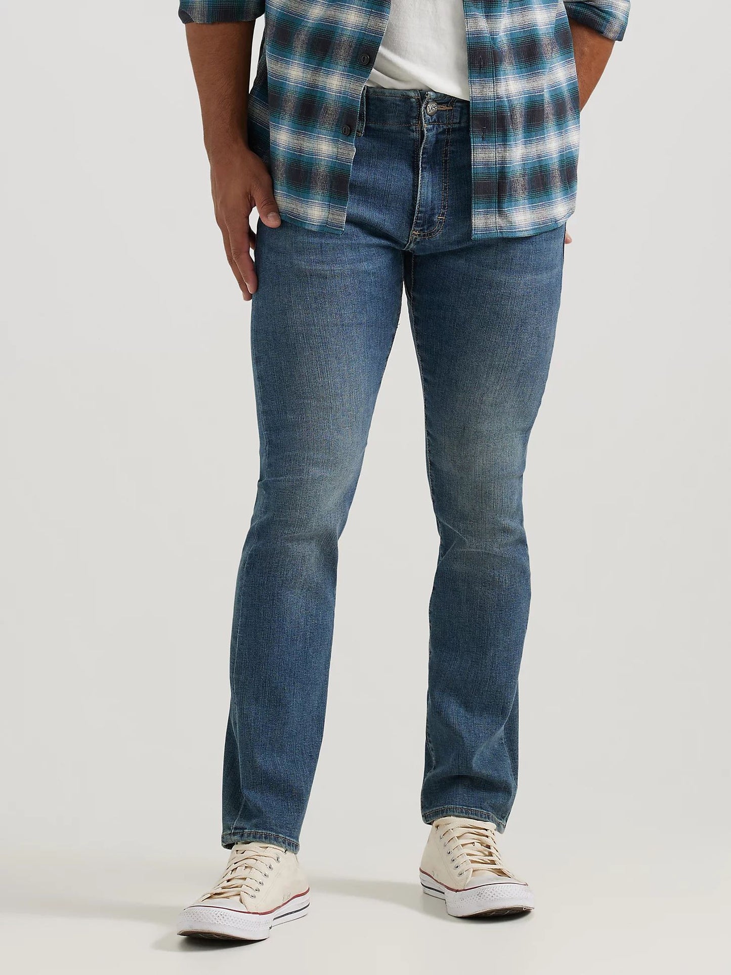 Extreme Motion Jean Slim Straight Leg