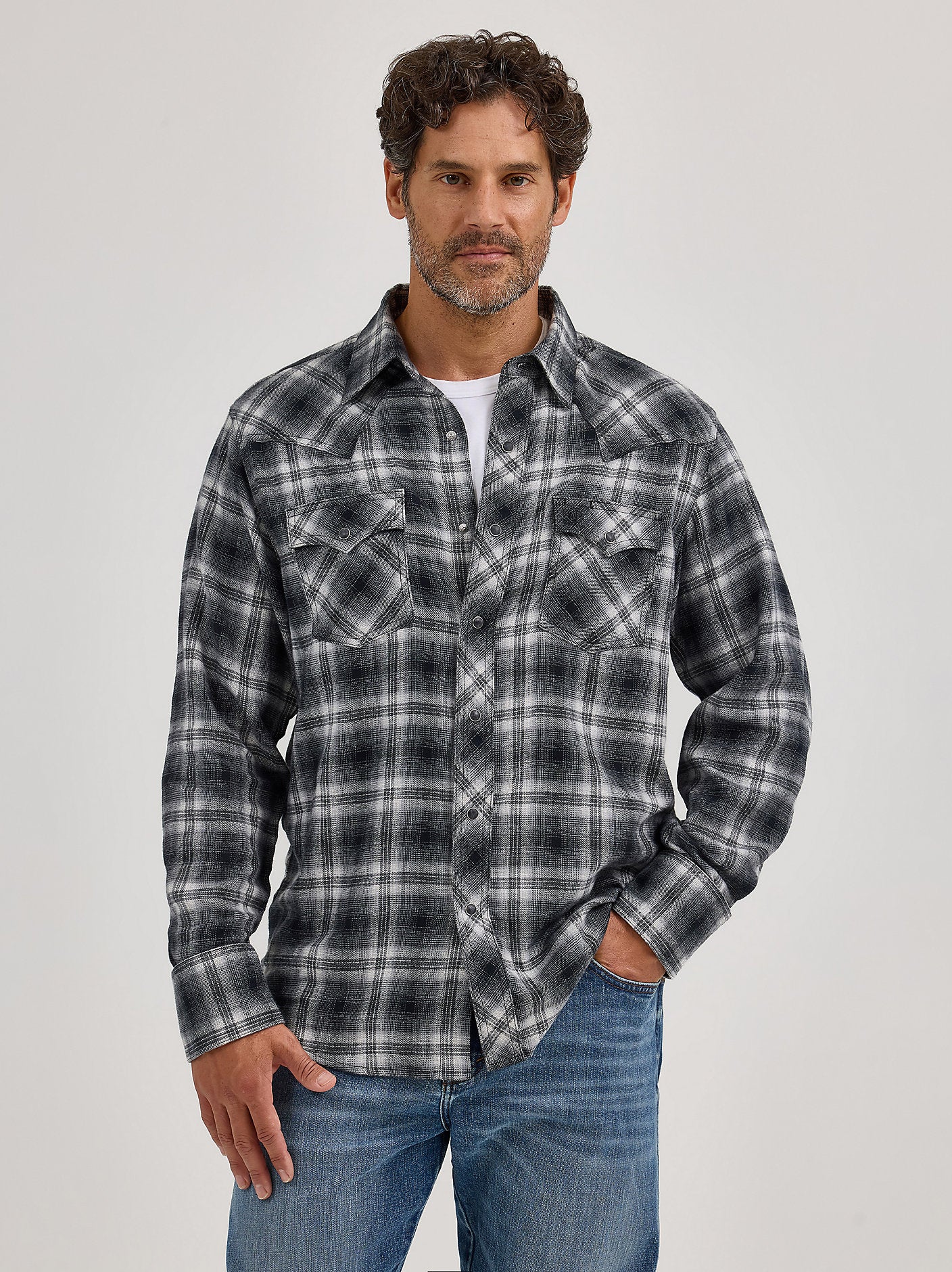 Wrangler Retro Flannel Long Sleeve Snap Shirt Modern Fit