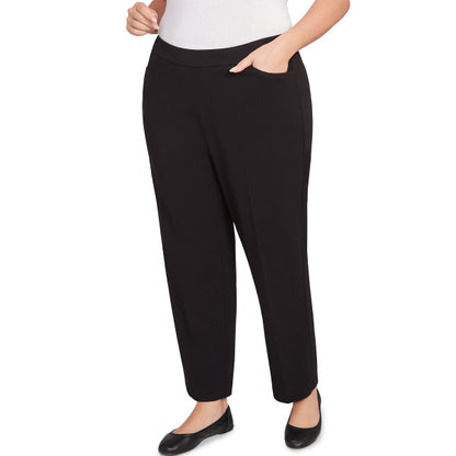 Jet Setter Knit Scuba Crepe Proportioned Short Pant Plus