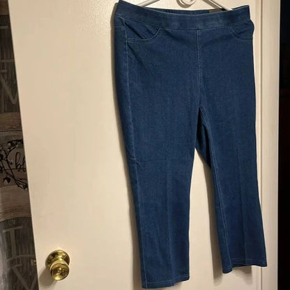 Slim Leg Capri Length Ultra Stretch Pants