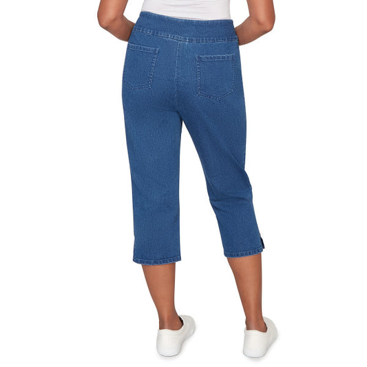Port Side Superstretch Denim Capri With Colored Buttons