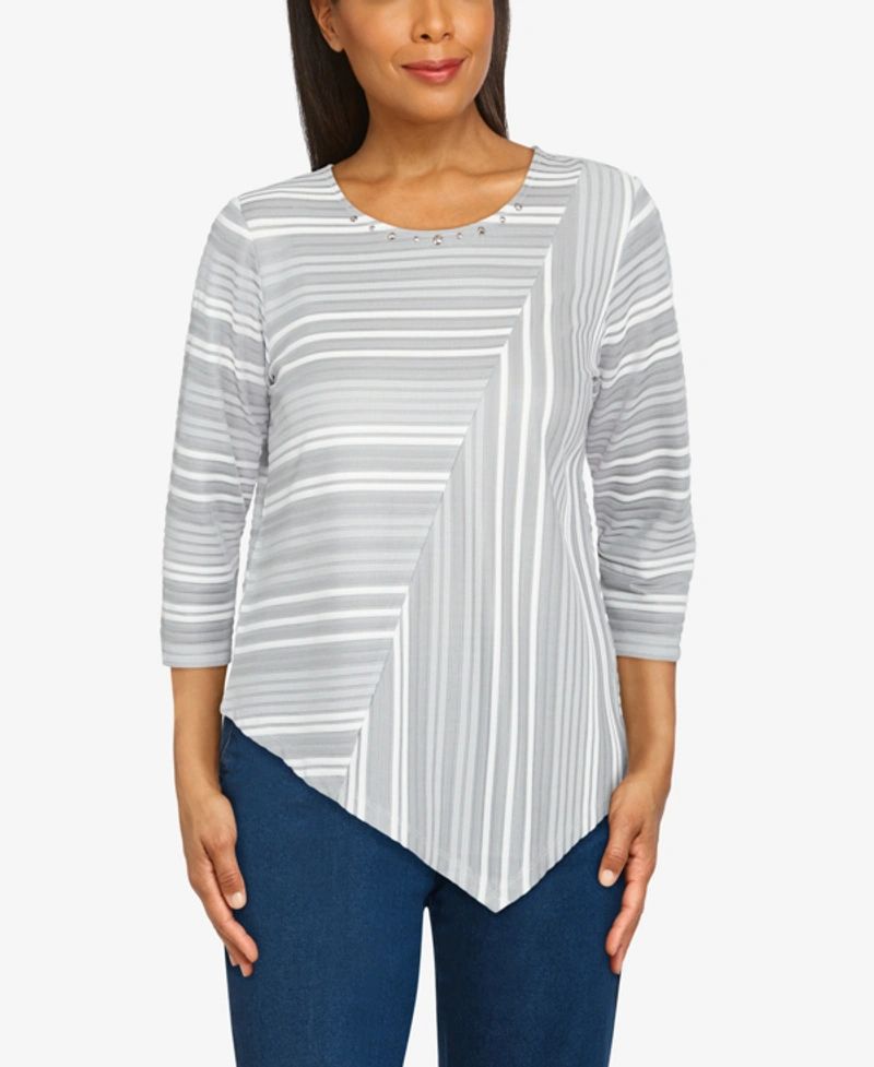 Life Of Leisure Spliced Stripe Asymmetric Hem Knit Shirt