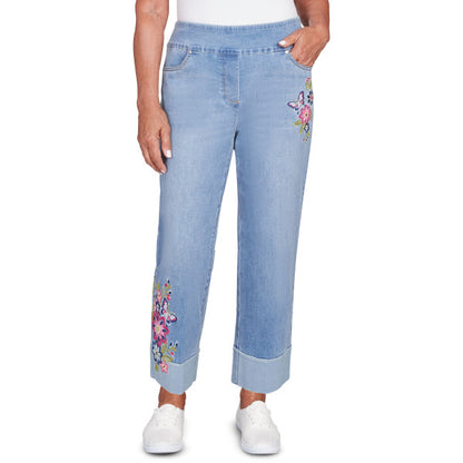 In Full Bloom Butterfly Emb Capri Pants