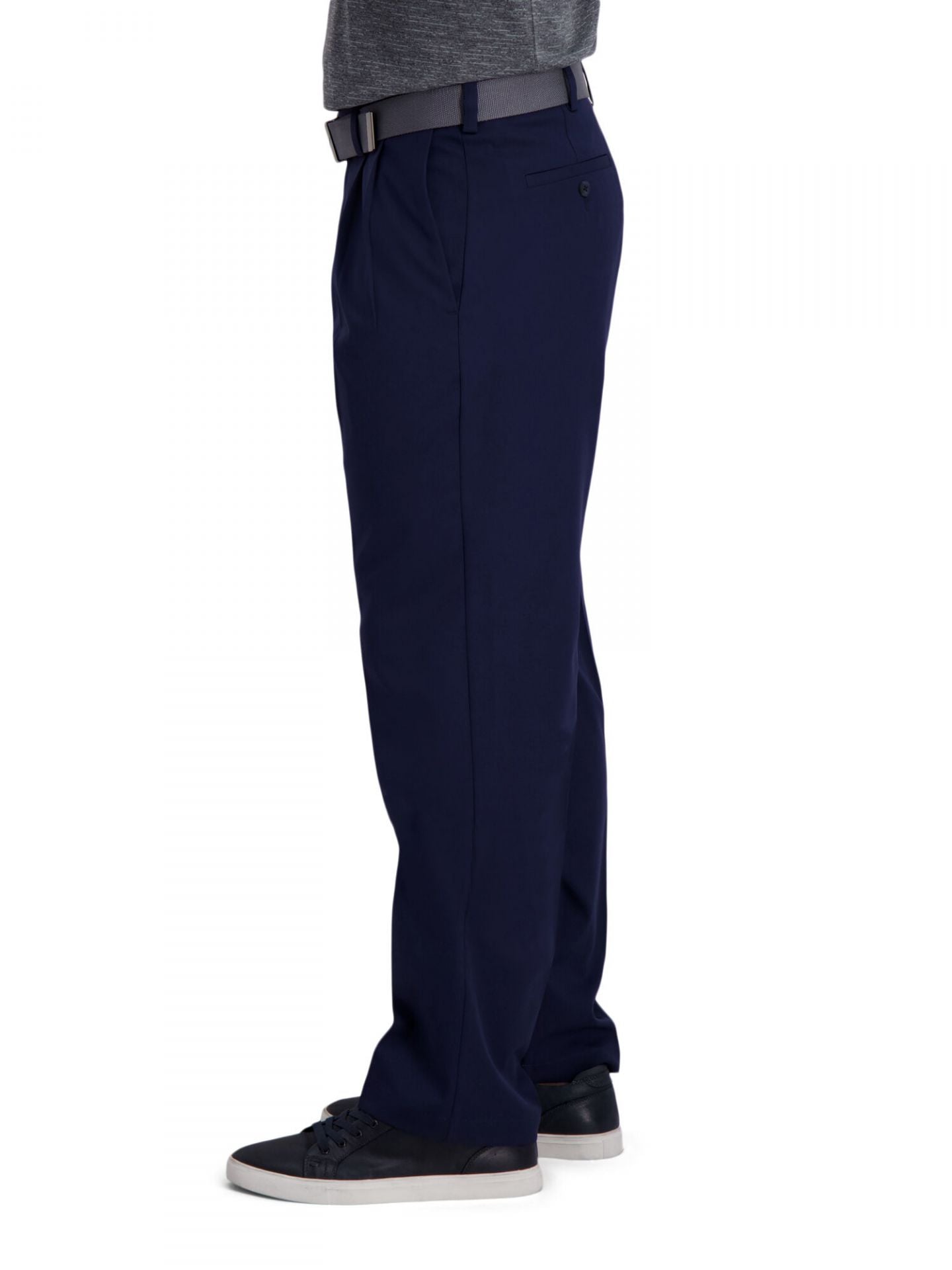 Classic Fit Cool Right Performance Flex Expandable Pleated Pants