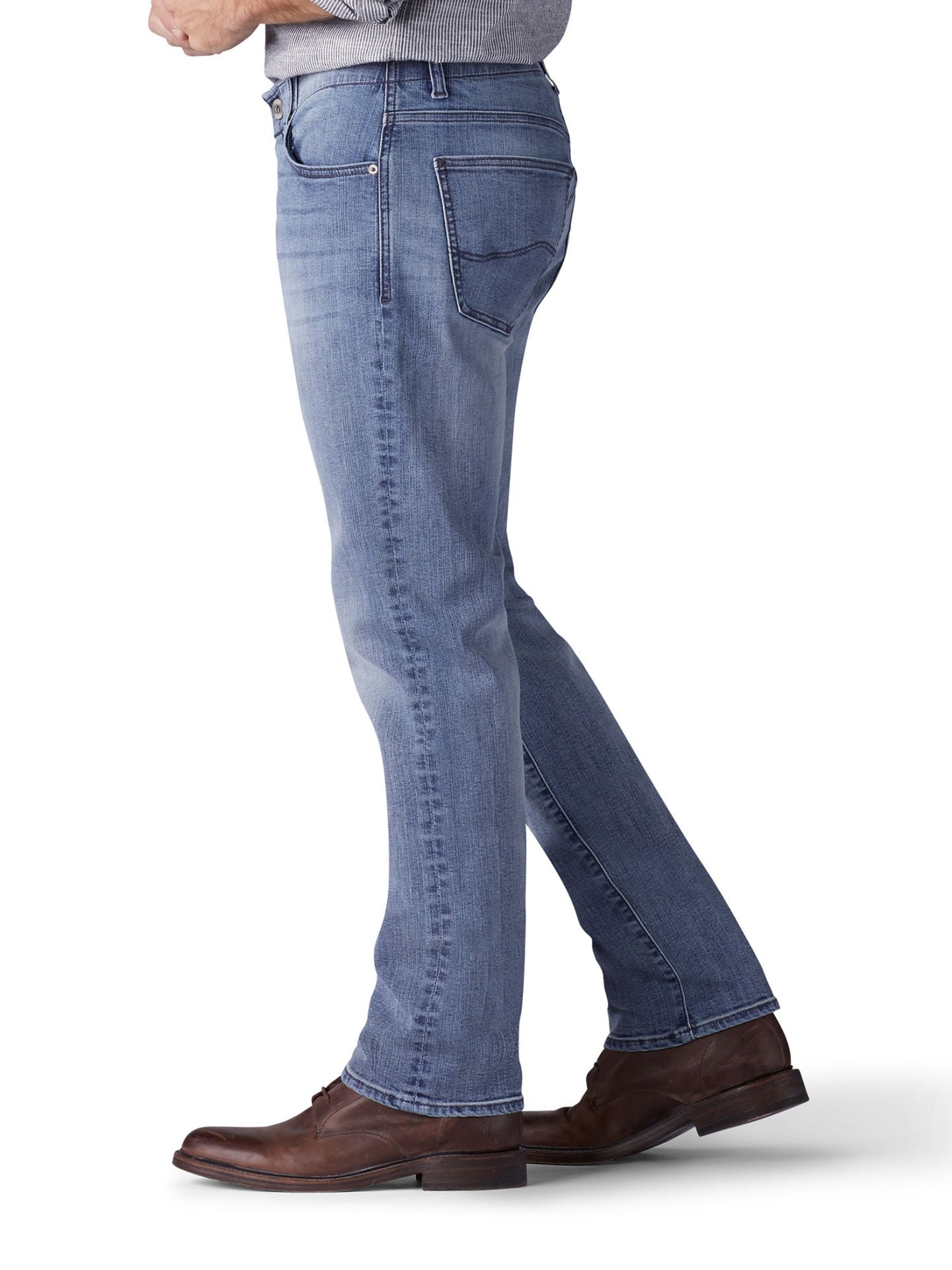 Men's Extreme Motion Straight Fit Tapered Leg Jeans - Theo
